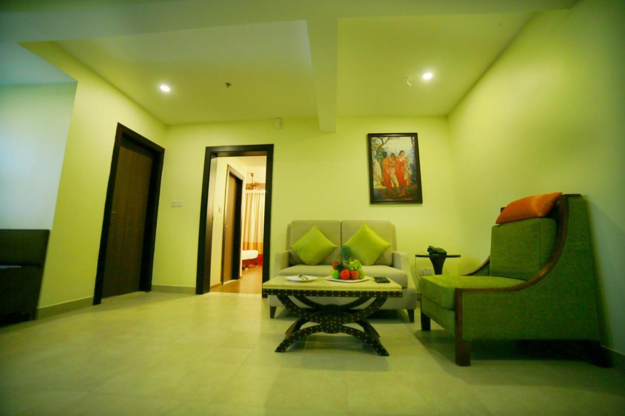 Vivin Luxury Suites Thiruvananthapuram Extérieur photo